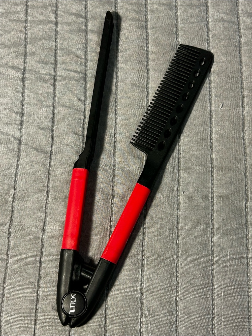 Soleil Red & Black Hair Straightening Comb